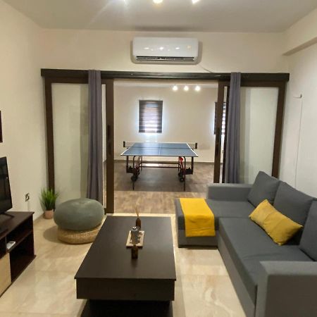 Philip Spacious Apartment Limassol Exteriör bild